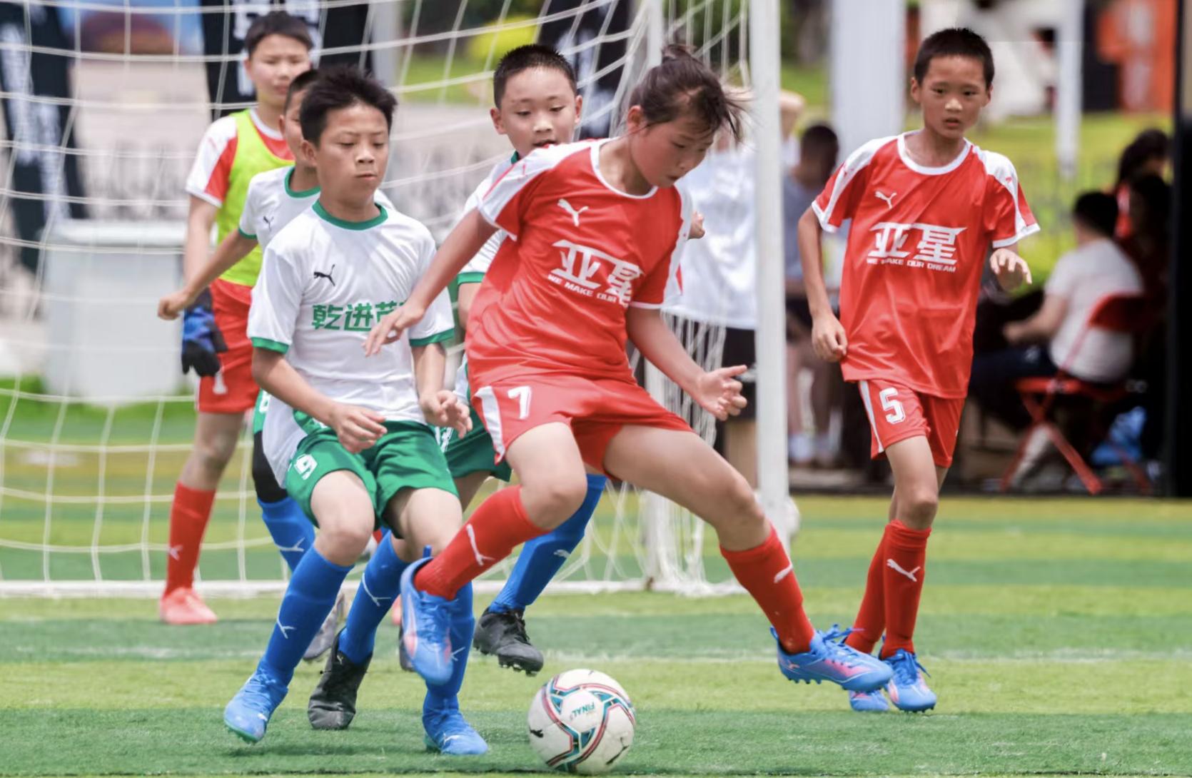 乌法115k欧元买断阿加波夫，结束租借正式加盟
